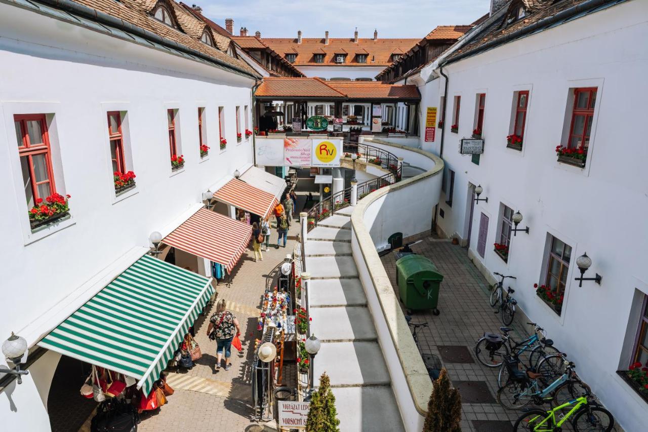 Weissmann Residence Sopron Kültér fotó